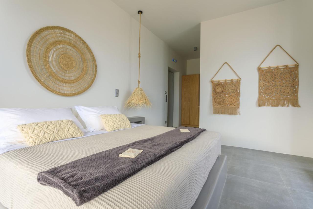 Iliades Luxury Boutique Suites Batsi  Luaran gambar