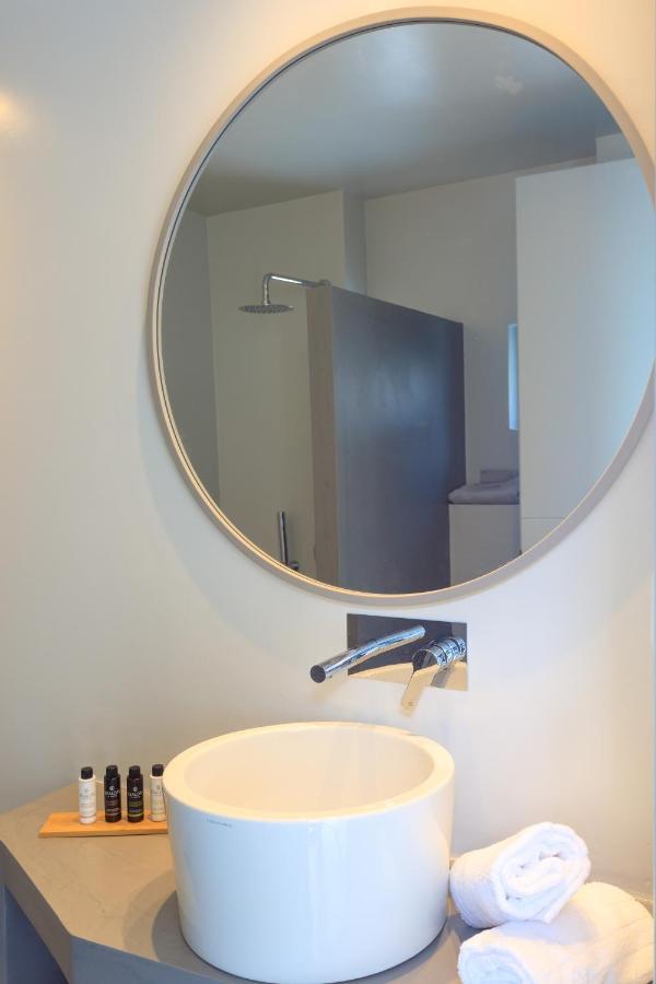 Iliades Luxury Boutique Suites Batsi  Luaran gambar